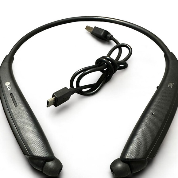 LG HBS-835S Wireless Neckband Headphones with JBL Sound – With Charging Cable - Picture 15 of 16